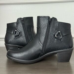 Easy Street Comfort Ankle Boots 8M